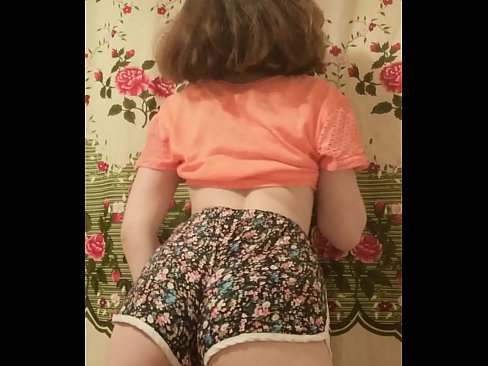 ❤️ Секси младо бебе кое ги соблекува шорцевите пред камера Порно видео на порно mk.com-pornzog.ru ﹏